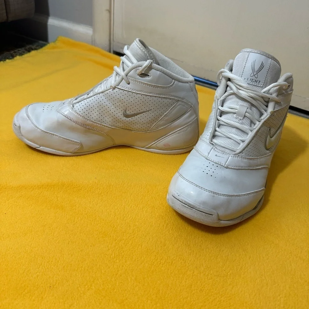 Nike White Leather High-Tops